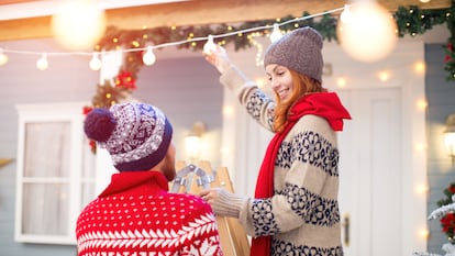 ¿Cuáles son las mejores luces de Navidad para el jardín o el porche? Descubre esta selección de EL PAÍS Escaparate