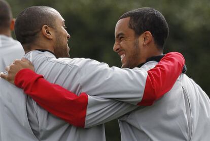 Clichy y Walcott, en la sesión preparatoria de ayer.