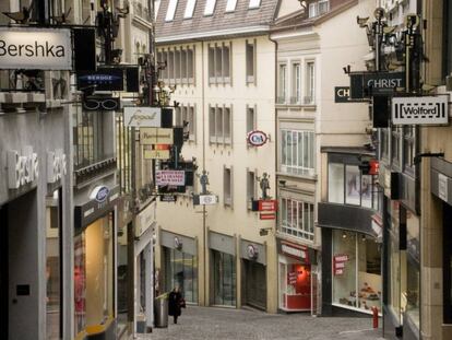 Lausana se ha convertido en una ciudad tristemente célebre en Suiza por la inseguridad.
 
 