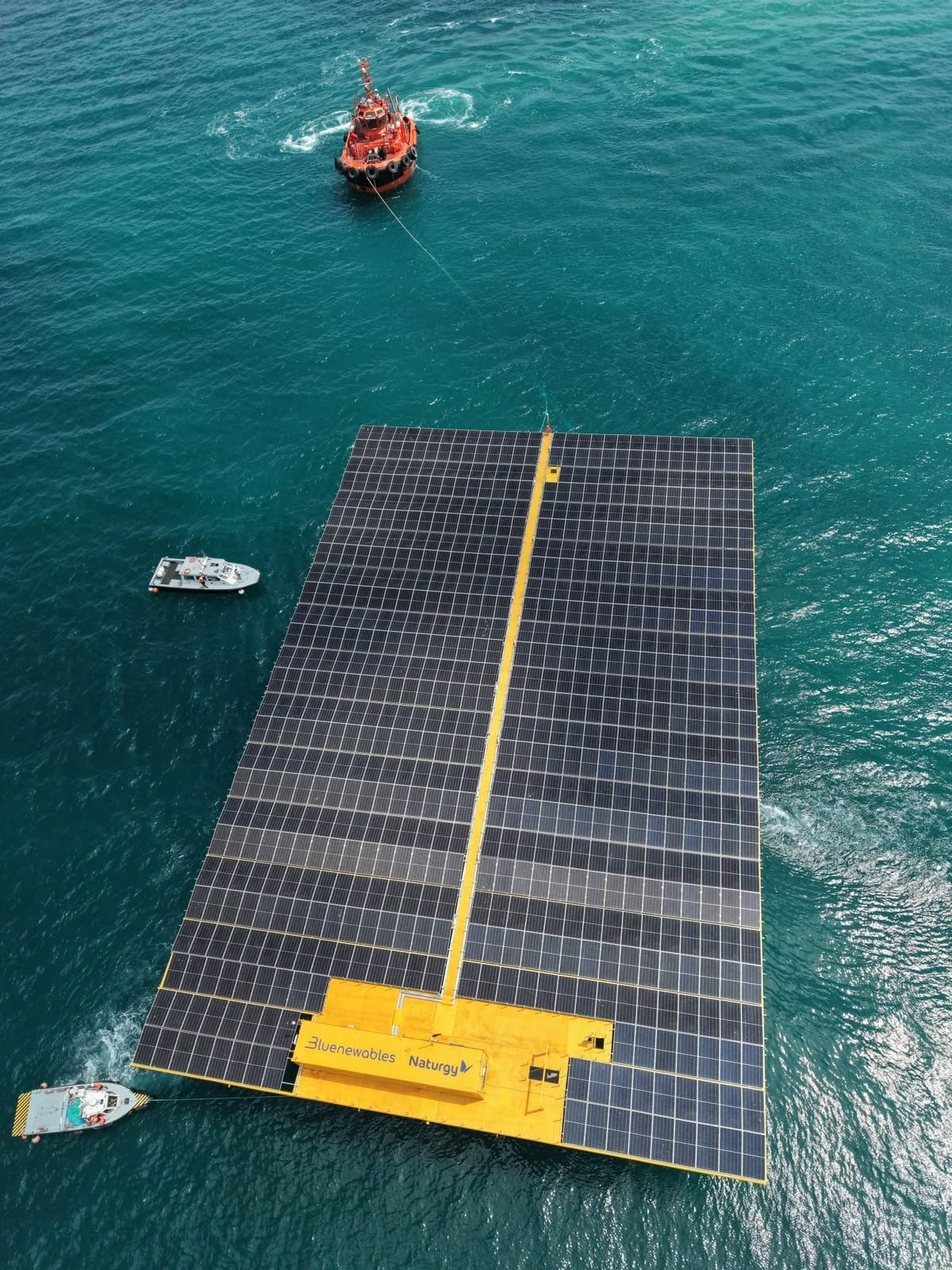 Spain's First Offshore Solar Platform Arrives at Port of Valencia