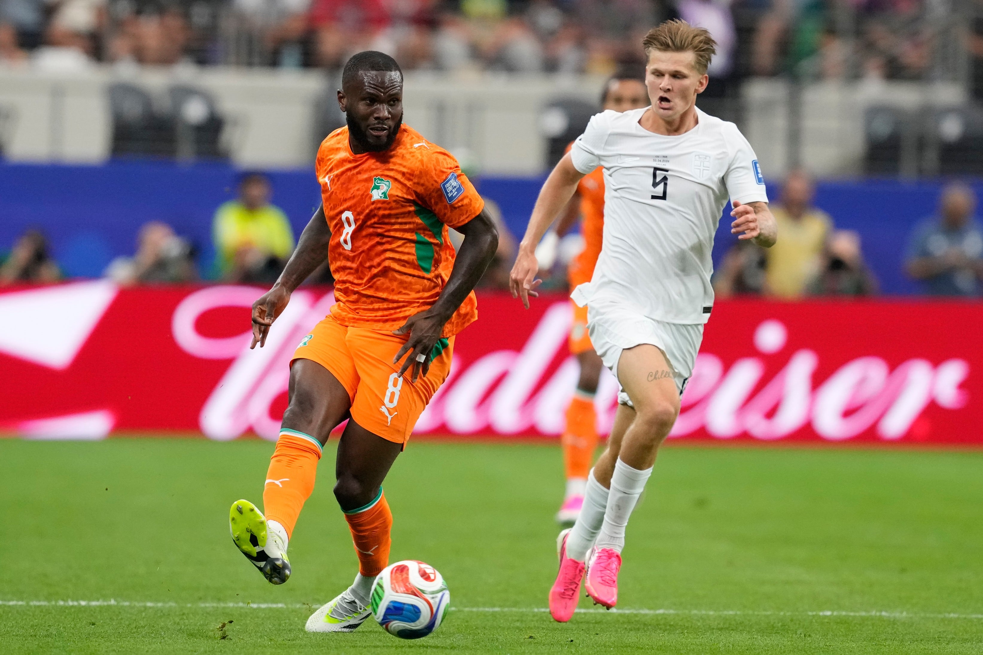 Costa de Marfil - Noruega, en directo |Duelo entre Diomandé y Haaland en un inicio muy igualado