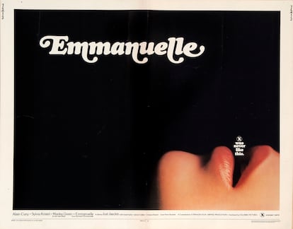 Poster en inglés de la película 'Emmanuelle', con la línea promocional 'El cine X nunca fue como esto'.