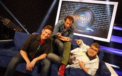 Carlos Latre, Edu Soto y Florentino Fernández en el plató de 'Me resbala'.