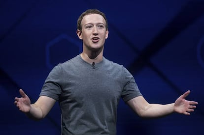 Mark Zuckerberg durante a conferência F8, em abril.