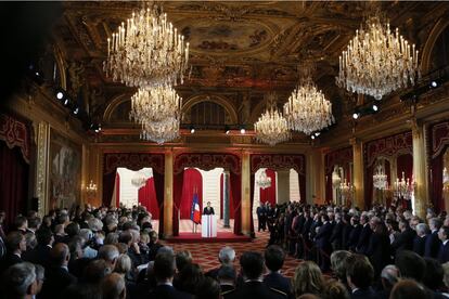 Emmanuel Macron, durante el discurso que ha preparado con motivo de su investidura en el Palacio del Elíseo.