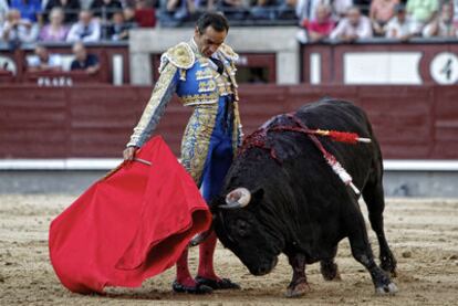 El Cid, con el cuarto toro de la tarde.