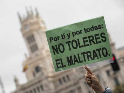 Imagen de una pancarta de la manifestación del pasado 25 de noviembre, día contra la violencia de género, en Madrid. 