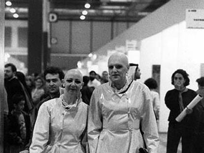 Eva y Adele, dos artistas conceptuales, habituales de Arco en los ochenta.