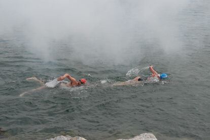 Nadadores en Bains des Pasquis, Ginebra.