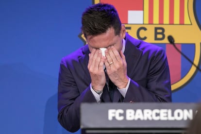 Rueda de prensa de despedida de Leo Messi del FC. Barcelona en el Camp Nou, el 8 de agosto. 