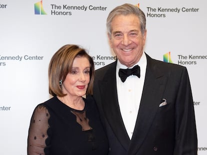 Nancy y Paul Pelosi, durante una ceremonia en Washington, en 2019.