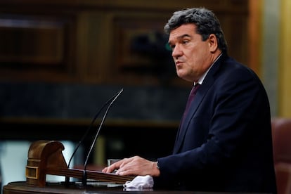 El ministro de Seguridad Social, José Luis Escrivá, interviene durante el debate del proyecto de presupuestos generales del Estado para 2021 en el Congreso.