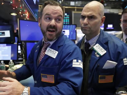 Agentes bursátiles en el New York Stock Exchange