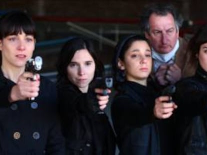 Elisa Carricajo, Laura Paredes, Valeria Correa y Pilar Gamboa, protagonistas de 'La flor'.