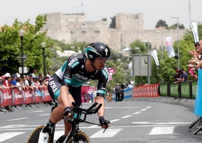 El ciclista alemán Rüdiger Selig, del equipo Bora Hansgrohe, participa en la primera etapa del Giro de italia, en Jerusalén, el 4 de mayo de 2018.  