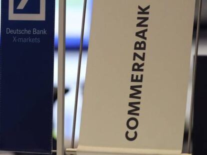 Carteles de Deutsche Bank y Commerzbank.