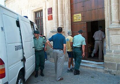 Narcotraficantes detenidos en la última redada, en los juzgados de El Puerto.
