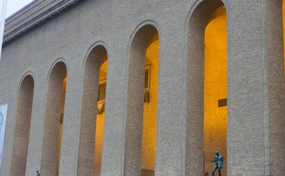 El Konstmuseum de Gotemburgo alberga la mejor colección de arte escandinavo del siglo XIX, pero obras no provienen de ninguna casa real europea, sino de donaciones de particulares.