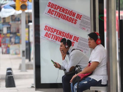 Las autoridades suspenden la publicidad en un parabús de Ciudad de México.