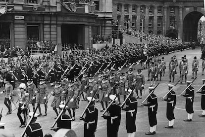 The head of the procession in honor of Queen Elizabeth, which included representation from all five regiments of Foot Guards: the Grenadier Guards, Coldstream Guards, Scots Guards, Irish Guards and the Welsh Guards.