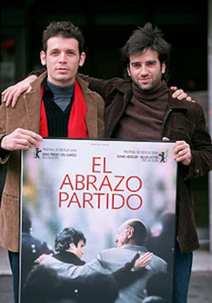 Daniel Burman, a la izquierda, y Daniel Hendler, el pasado miércoles en Madrid.