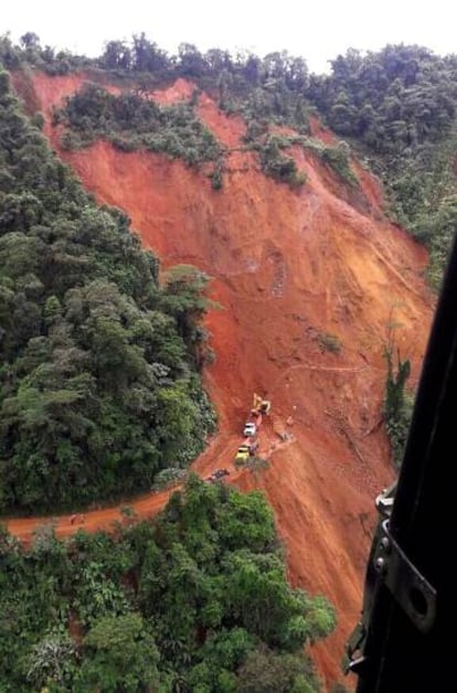 Derrumbe de tierra en el Quibd&oacute;. 