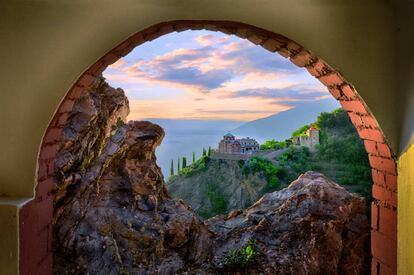 Vista del monasterio de Santa Anna, en el monte Athos, en la región griega de Macedonia.