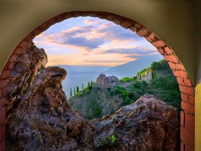 Vista del monasterio de Santa Anna, en el monte Athos, en la región griega de Macedonia.