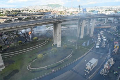 La explosión ha ocurrido en la calzada Ignacio Zaragoza, a la altura del puente de la Concordia.