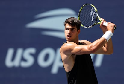 Carlos Alcaraz, durante un entrenamiento de esta semana en Flushing Meadows.