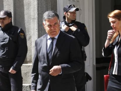 Jose Antonio Viera sale de declarar en el Supremo.