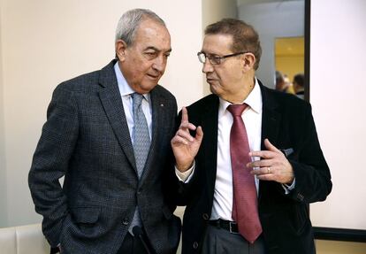 Federico F&eacute;lix, a la izquierda, con Joan Amor&oacute;s. 