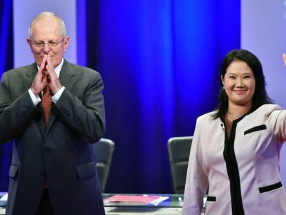 Pedro Pablo Kuczynski y Keiko Fujimori, tras el debate.