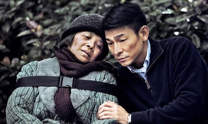 Deannie Yip y Andy Lau, en la película.