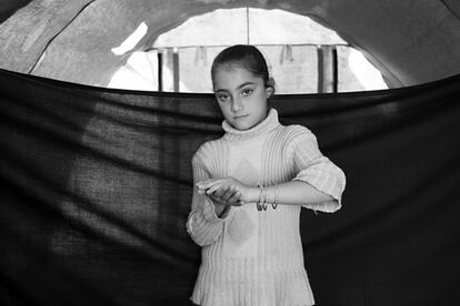 May, 8 años, en el campo de refugiados de Domiz, Kurdistán, Iraq (16 de noviembre de 2012).