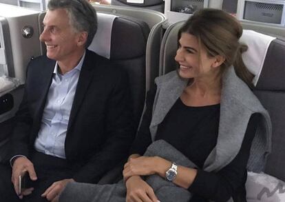 Macri y su esposa, Juliana Awada, parten hacia Madrid.