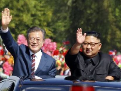 El líder norcoreano y el presidente del Sur hacen alarde de sintonía durante una cumbre bilateral.