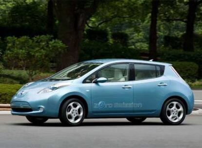 El Nissan Leaf, un turismo eléctrico de 4,4 metros y cinco plazas.