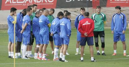 Los jugadores del Zaragoza, ayer en el entrenamiento.