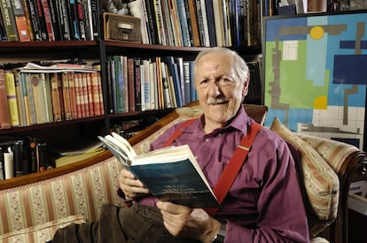 El escritor Brian Aldiss en julio de 2007