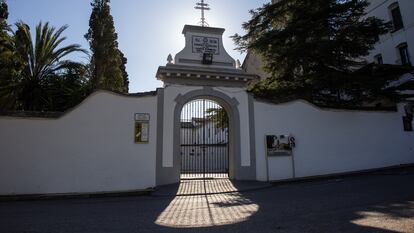Una de las entradas del convento del Santo Espíritu de Gilet, en Valencia.