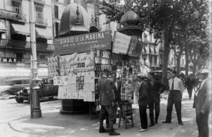 Quiosc de premsa a Rambla Catalunya.