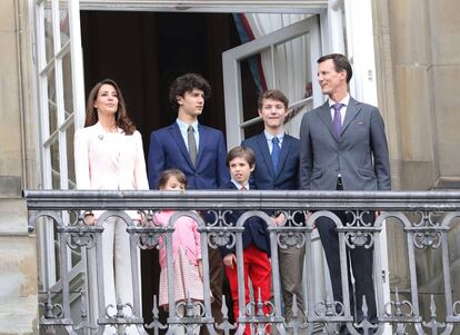 Marie y Joaquin de Dinamarca y sus hijos, en abril de 2018 en Copenhague.