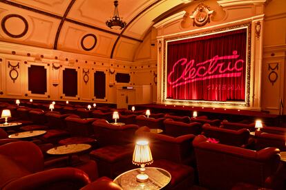 Interior de Electic Cinema en Londres.