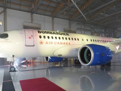 Un avión de Bombardier CSeries