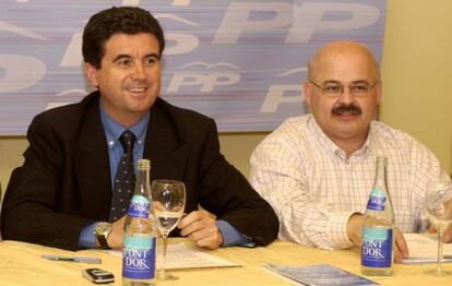 Matas y Cardona, en un acto del PP en Mallorca en 2002.