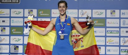 Carolina Marín, tras recibir la medalla de oro.