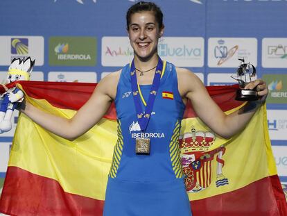Carolina Marín, tras recibir la medalla de oro.