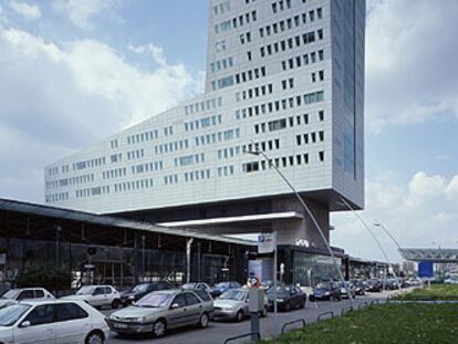 Edificio de Crédit Lyonnais en Lille, de Portzamparc.