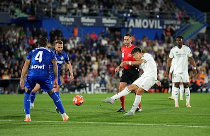 Arda Güler marca el gol de la victoria del Real Madrid en Getafe.